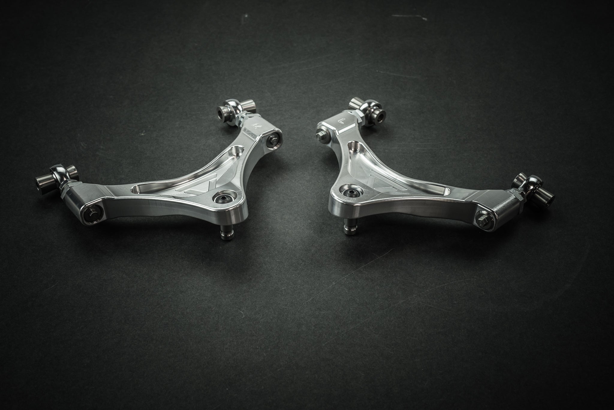 Voodoo13 - Front Camber Arms - Raw - FCNS-0400RA